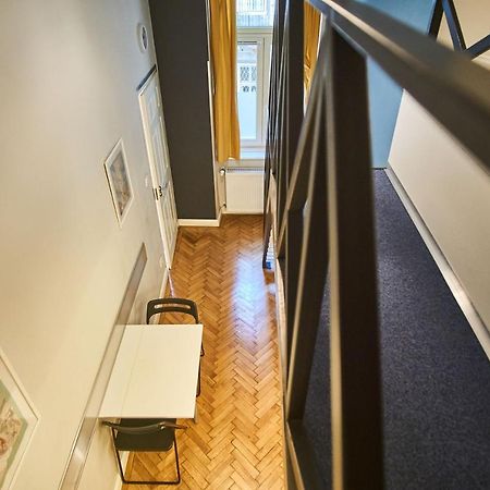 Z40 Apartments - Hostaid Budapest Bagian luar foto